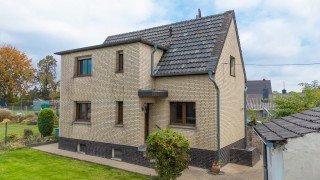 Hauptbild +++ VERKAUFT +++ Gepflegtes freistehendes Einfamilienhaus mit viel Potenzial in Bedburg-Kirchherten