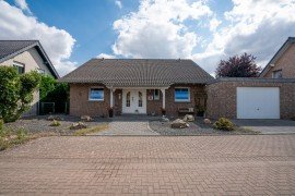 Hauptbild +++ VERKAUFT +++Top freistehendes Einfamilienhaus in bevorzugter Wohnlage - großes Ausbaupotenzial