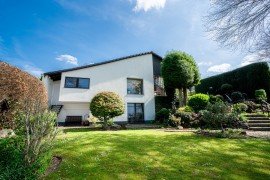 Hauptbild +++ VERKAUFT +++ Exklusiver Bungalow in privilegierter Villenlage mit Panoramablick und parkähnlichem Grundstück