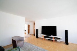 Hauptbild Stilvolle 3-Zimmer-Eigentumswohnung mit Südbalkon und hochwertiger Ausstattung in Düsseldorf-Mörsenbroich